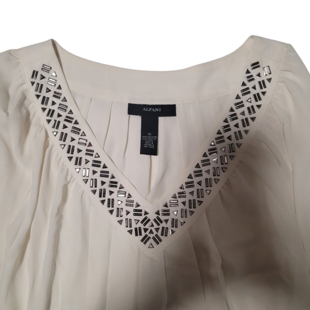 Alfani Embellished Pleated V-neck Long Sleeve Flowy Tunic, Off White, 16 - Picture 3 of 6